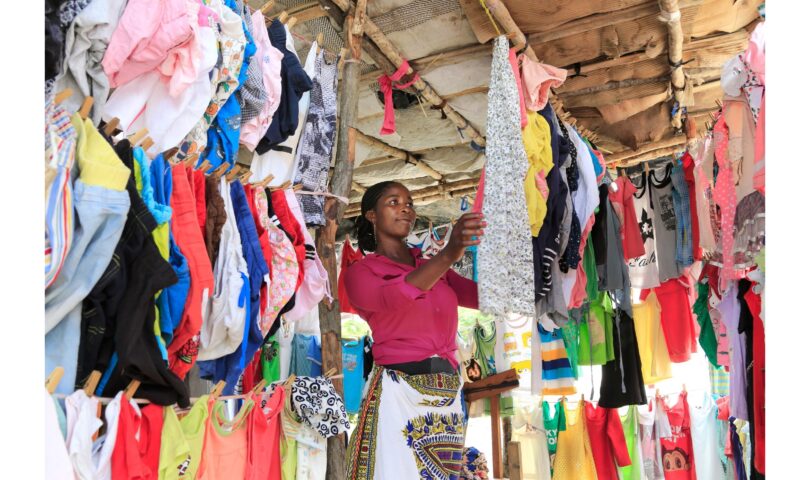 Second-hand clothing driving sustainable economic growth and job creation in Africa’s green economy, new Oxford Economics research shows
