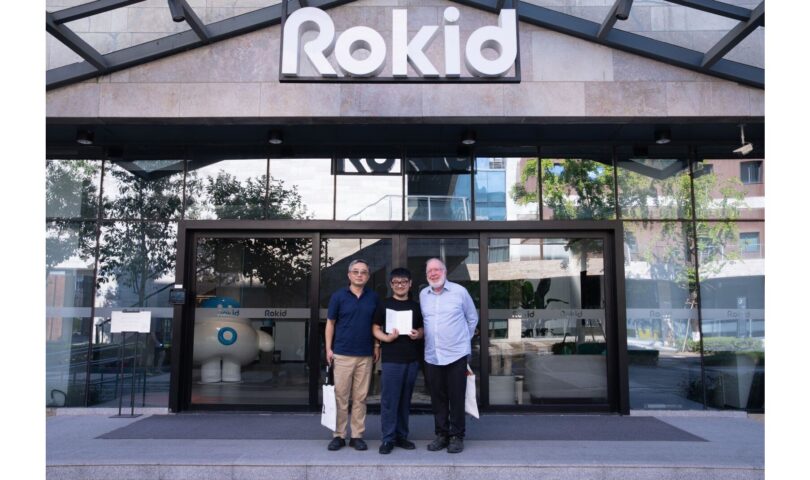 Stressed out Album Establishing Scribbler Kevin Kelly Visits Rokid Headquarters, Exploring the Day of AR and AI